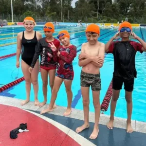 Clases de natación para niños de 8 a 13 años